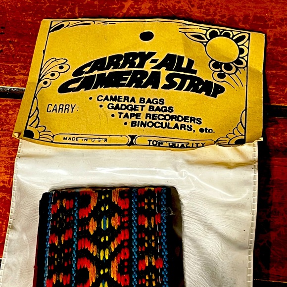 Carry-All Camera Strap - Picture 7 of 7